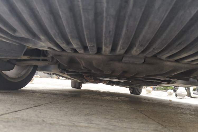 Used Mercedes-Benz C-Class 2011 C 200 Fashion Travel Edition Chassis Front