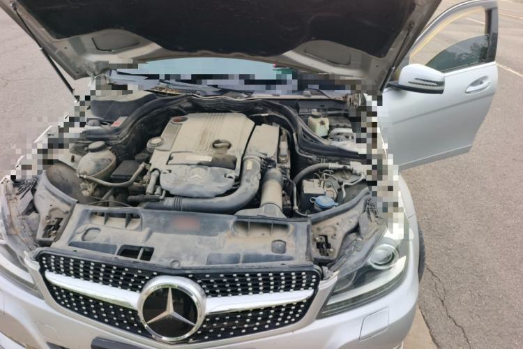 Used Mercedes-Benz C-Class 2011 C 200 CGI Fashion Model Engine Bay Left