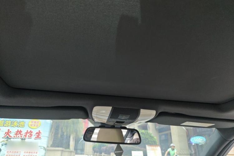 Used Mercedes-Benz C-Class 2011 C 200 Fashion Travel Edition Headliner