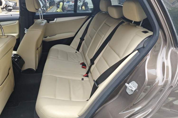 Used Mercedes-Benz C-Class 2011 C 200 Fashion Travel Edition Left Rear Seat