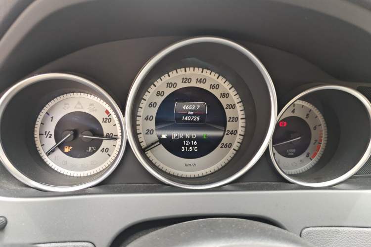 Used Mercedes-Benz C-Class 2011 C 200 Fashion Travel Edition Odometer Close Up