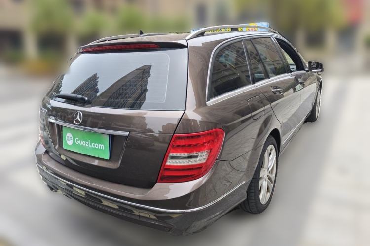 Used Mercedes-Benz C-Class 2011 C 200 Fashion Travel Edition Rear Right 45 Deg