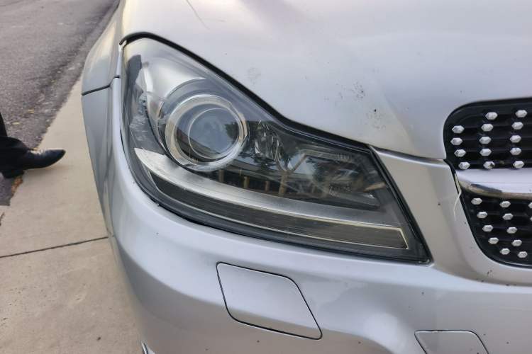 Used Mercedes-Benz C-Class 2011 C 200 CGI Fashion Model Right Front Headlight