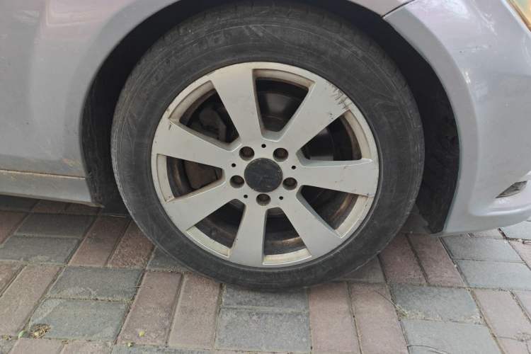Used Mercedes-Benz C-Class 2011 C 180K Classic model Right Front Wheel Hub