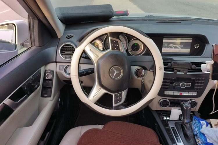 Used Mercedes-Benz C-Class 2011 C 200 CGI Fashion Model Steering Wheel