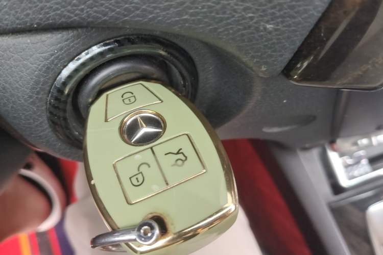 Used Mercedes-Benz C-Class 2011 C 200 CGI Fashion Model Vehicle Key