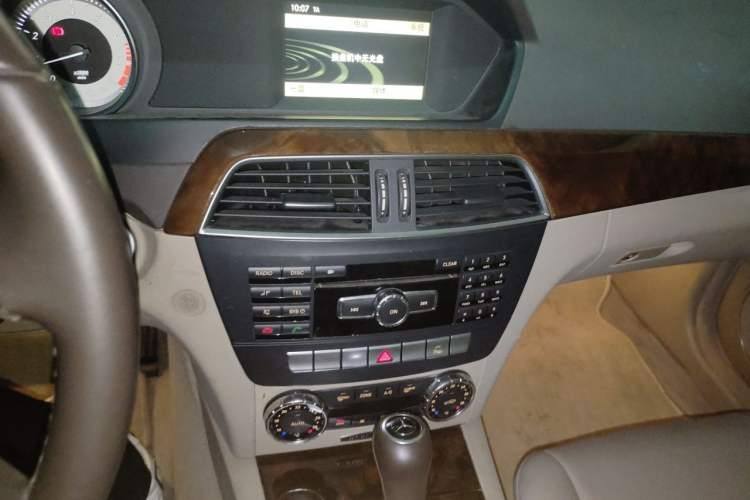 Used Mercedes-Benz C-Class 2011 C 200 CGI Elegant Model Audio And AC Panel