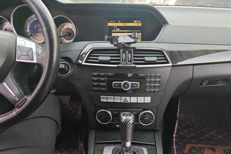 Used Mercedes-Benz C-Class 2011 C 200 CGI Fashion Model Audio And AC Panel