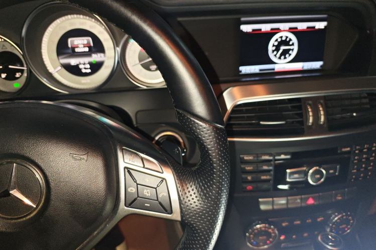 Used Mercedes-Benz C-Class 2011 C 200 Luxury Sport Touring Edition Audio And AC Panel