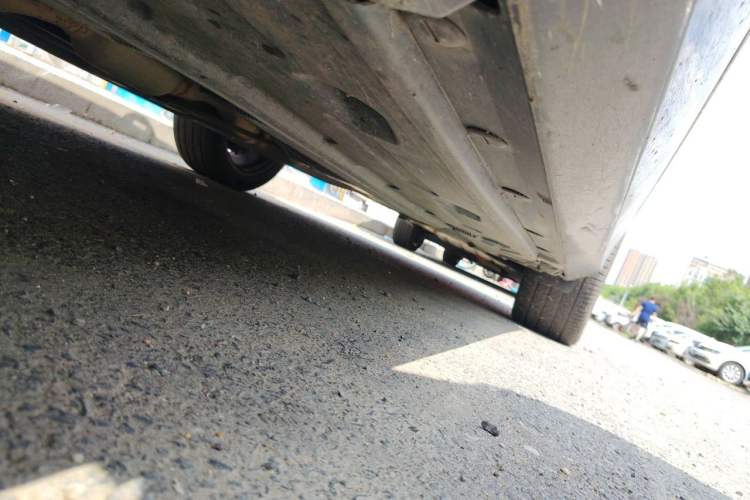 Used Mercedes-Benz C-Class 2011 C 200 Fashion Travel Edition Chassis Front Left