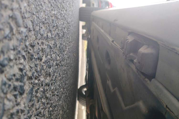 Used Mercedes-Benz C-Class 2011 C 200 Fashion Travel Edition Chassis Rear Left