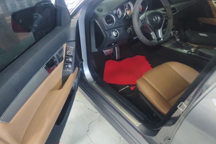 Used Mercedes-Benz C-Class 2011 C 200 Luxury Sport Touring Edition Driver Seat