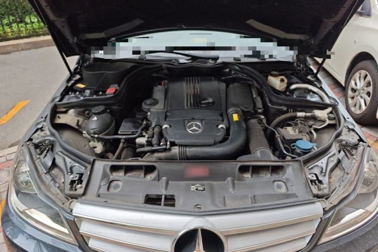 Used Mercedes-Benz C-Class 2011 C 200 Fashion Travel Edition Engine Bay