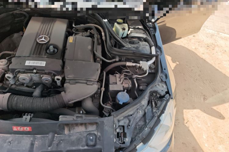 Used Mercedes-Benz C-Class 2011 C 180K Classic model Engine Bay Left