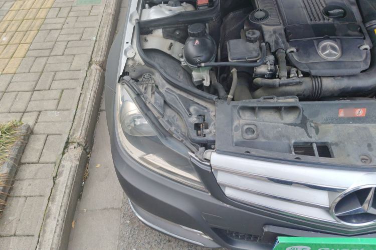 Used Mercedes-Benz C-Class 2011 C 200 Fashion Travel Edition Engine Bay Right
