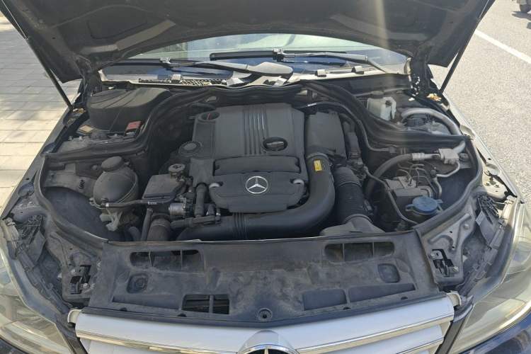 Used Mercedes-Benz C-Class 2011 C 200 Fashion Travel Edition Engine Bay