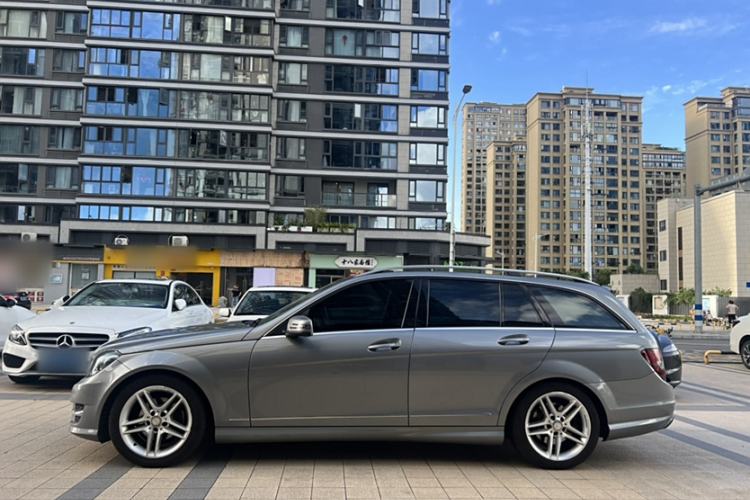 Used Mercedes-Benz C-Class 2011 C 200 Luxury Sport Touring Edition Exterior 1