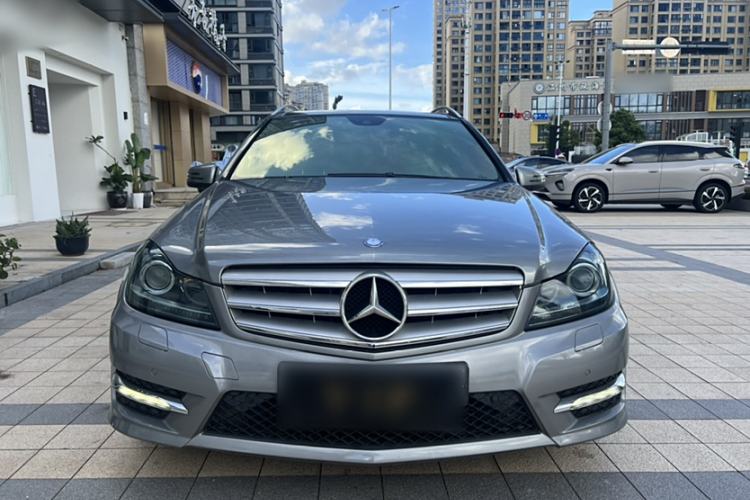 Used Mercedes-Benz C-Class 2011 C 200 Luxury Sport Touring Edition Exterior 3