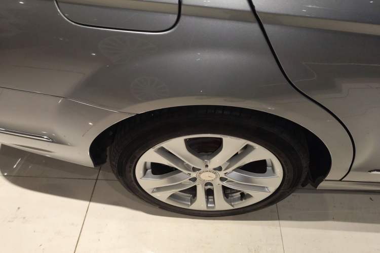 Used Mercedes-Benz C-Class 2011 C 200 Fashion Travel Edition Exterior 8