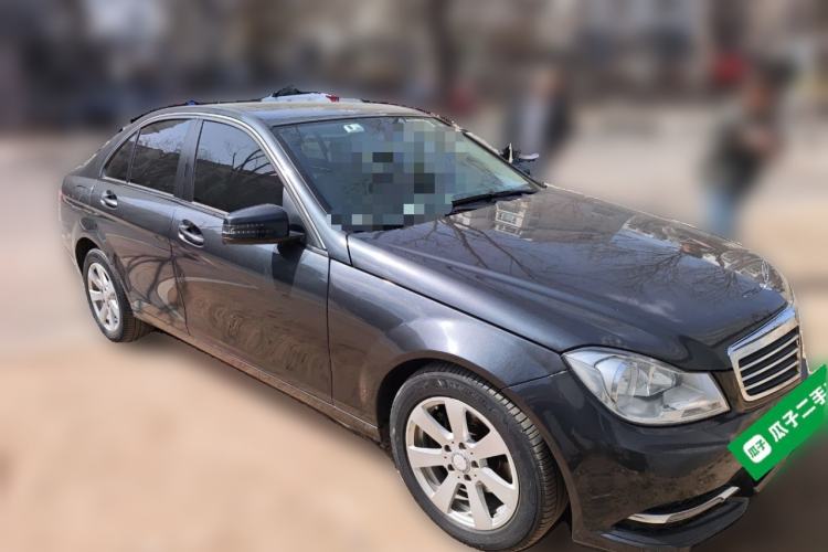 Used Mercedes-Benz C-Class 2011 C 180K Classic model Front Right 45 Deg