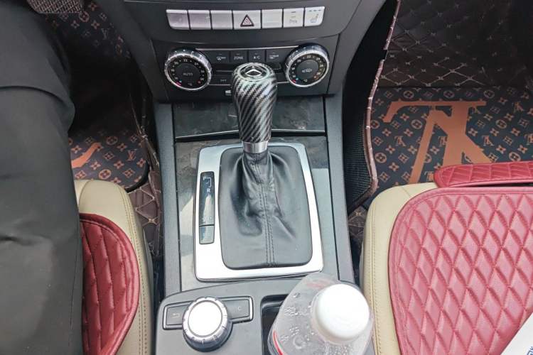 Used Mercedes-Benz C-Class 2011 C 200 CGI Fashion Model Gear Lever