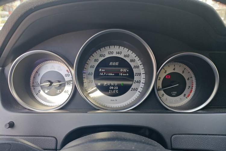 Used Mercedes-Benz C-Class 2011 C 200 Fashion Travel Edition Instrument Cluster