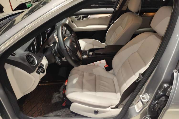 Used Mercedes-Benz C-Class 2011 C 200 Fashion Travel Edition Left Front Seat