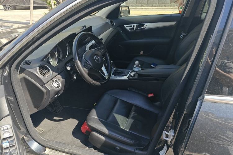 Used Mercedes-Benz C-Class 2011 C 200 Fashion Travel Edition Left Front Seat