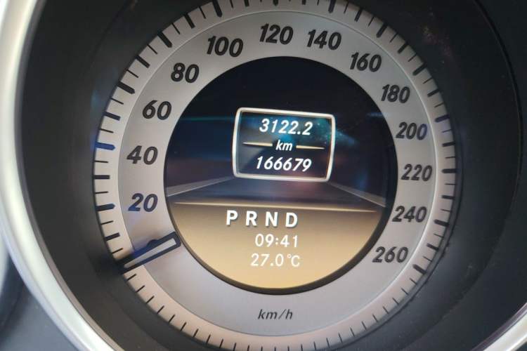 Used Mercedes-Benz C-Class 2011 C 200 Fashion Travel Edition Odometer Close Up
