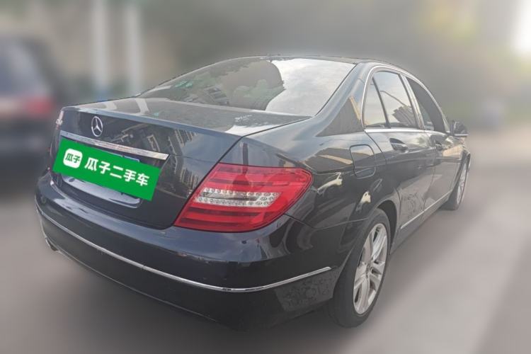 Used Mercedes-Benz C-Class 2011 C 200 CGI Fashion Model Rear Right 45 Deg