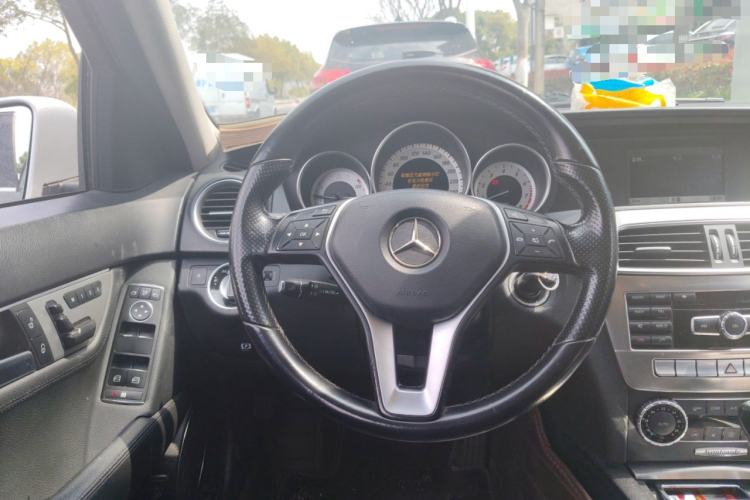 Used Mercedes-Benz C-Class 2011 C 200 Fashion Travel Edition Steering Wheel