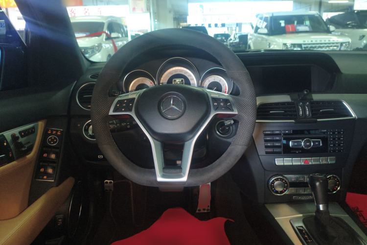 Used Mercedes-Benz C-Class 2011 C 200 Luxury Sport Touring Edition Steering Wheel
