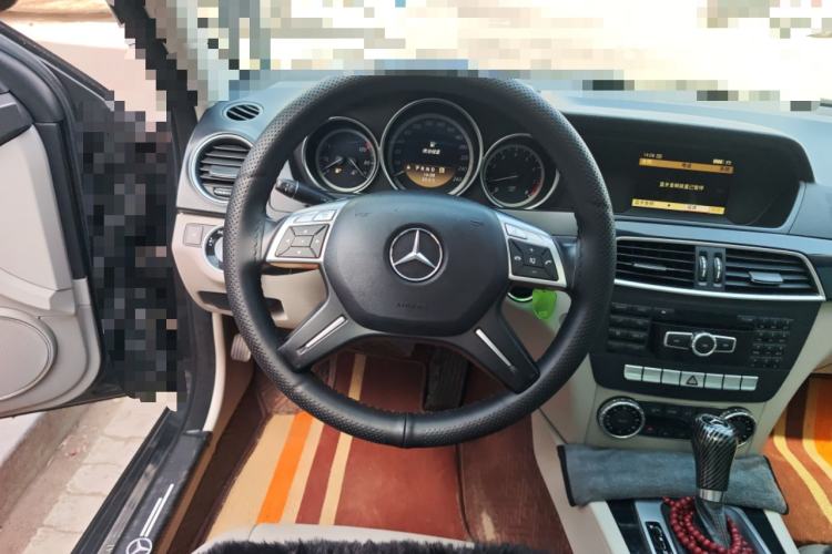 Used Mercedes-Benz C-Class 2011 C 180K Classic model Steering Wheel