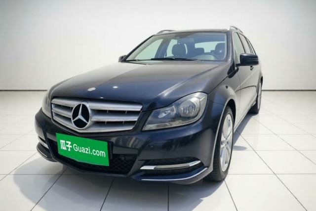 Ojetý Mercedes-Benz C-Class 2011 C 200 Fashion Travel Edition