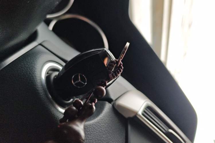 Used Mercedes-Benz C-Class 2011 C 200 Fashion Travel Edition Vehicle Key