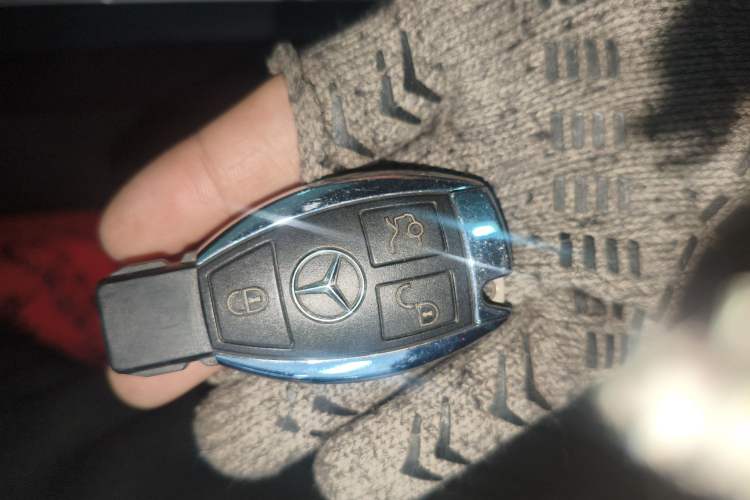 Used Mercedes-Benz C-Class 2011 C 200 Luxury Sport Touring Edition Vehicle Key