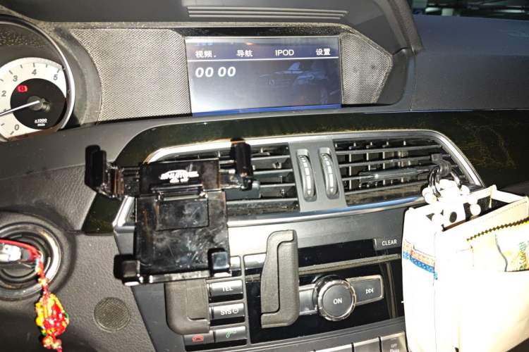 Used Mercedes-Benz C-Class 2011 C 200 CGI Fashion Model Audio And AC Panel