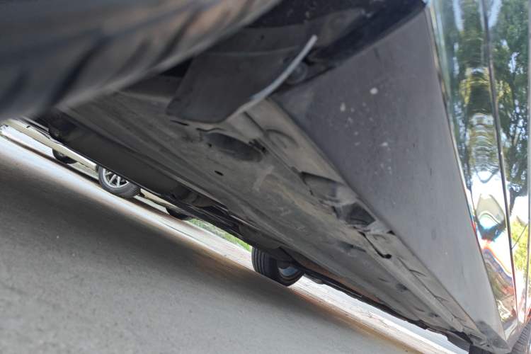 Used Mercedes-Benz C-Class 2011 C 200 Fashion Travel Edition Chassis Rear Right