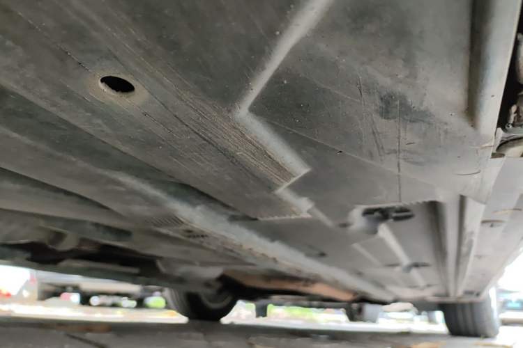 Used Mercedes-Benz C-Class 2011 C 200 CGI Elegant Model Chassis Rear Right