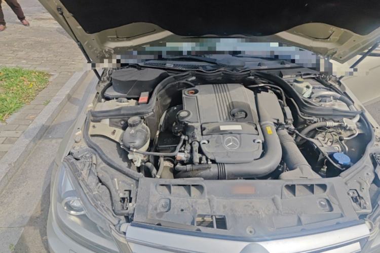 Used Mercedes-Benz C-Class 2011 C 200 CGI Fashion Model Engine Bay Right
