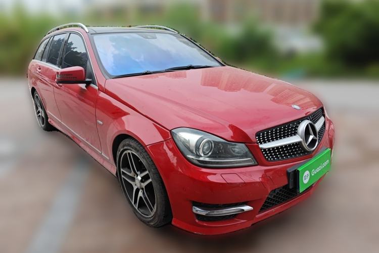 Used Mercedes-Benz C-Class 2011 C 200 Luxury Sport Touring Edition Front Right 45 Deg