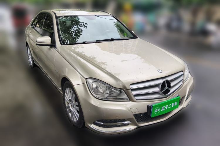 Used Mercedes-Benz C-Class 2011 C 200 CGI Elegant Model Front Right 45 Deg