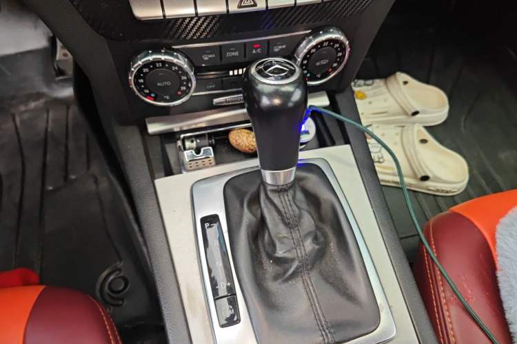 Used Mercedes-Benz C-Class 2011 C 200 Luxury Sport Touring Edition Gear Lever