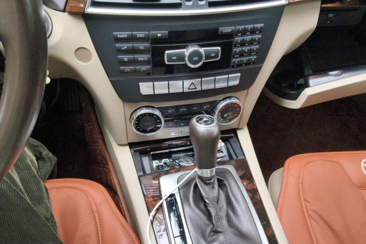 Used Mercedes-Benz C-Class 2011 C 200 CGI Elegant Model Gear Lever