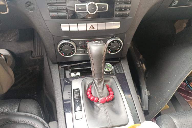 Used Mercedes-Benz C-Class 2011 C 180K Classic model Gear Lever