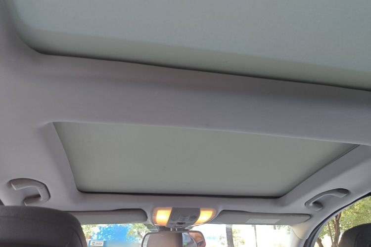 Used Mercedes-Benz C-Class 2011 C 200 Fashion Travel Edition Headliner