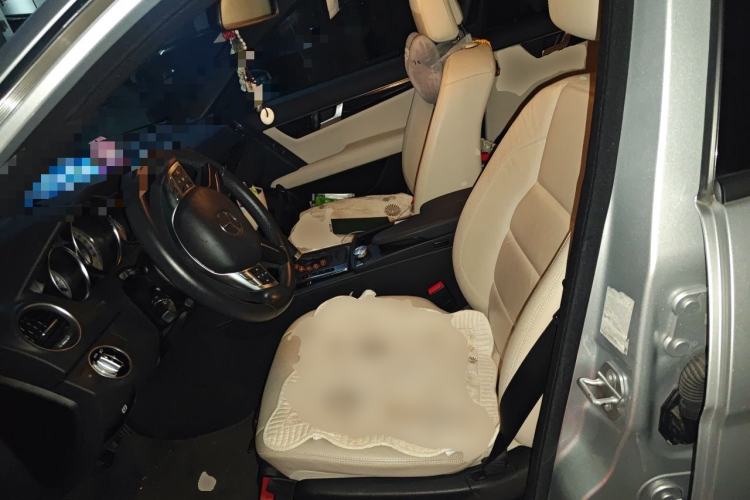 Used Mercedes-Benz C-Class 2011 C 200 CGI Fashion Model Left Front Seat