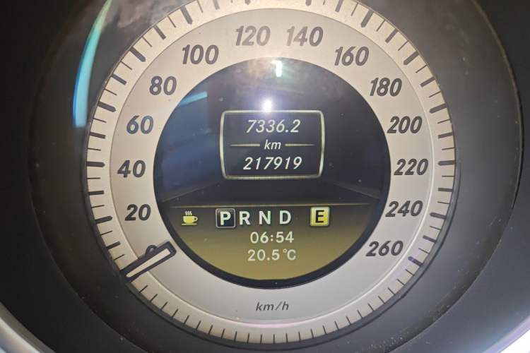Used Mercedes-Benz C-Class 2011 C 200 CGI Fashion Model Odometer Close Up