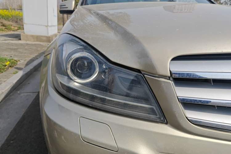 Used Mercedes-Benz C-Class 2011 C 200 CGI Fashion Model Right Front Headlight