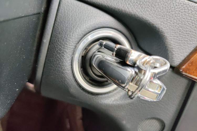 Used Mercedes-Benz C-Class 2011 C 200 CGI Elegant Model Vehicle Key